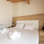 Apartment Bequest Corinthian Luxury *