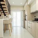 Apartment Bequest Corinthian Luxury
