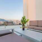 Bequest Corinthian Luxury Apartment