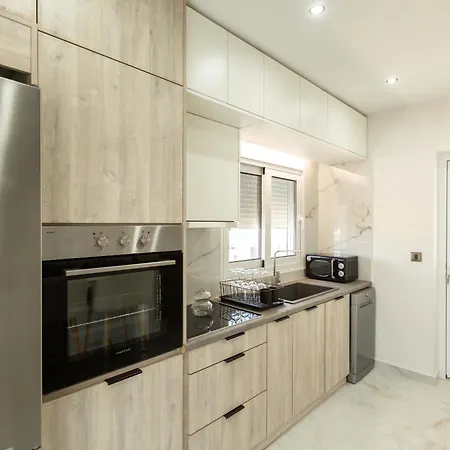 Bequest Corinthian Luxury *