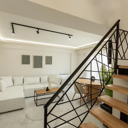 Bequest Corinthian Luxury דירה