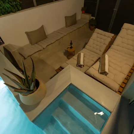 Bequest Corinthian Luxury * Corinth