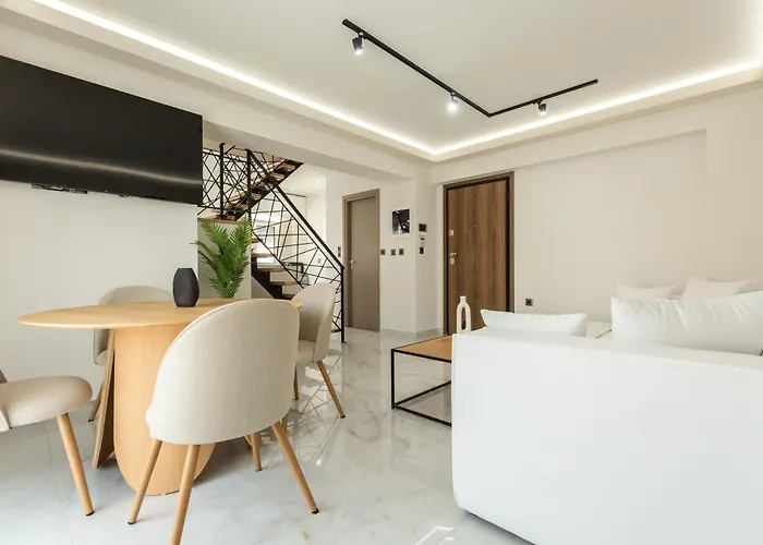 Bequest Corinthian Luxury * Corinth