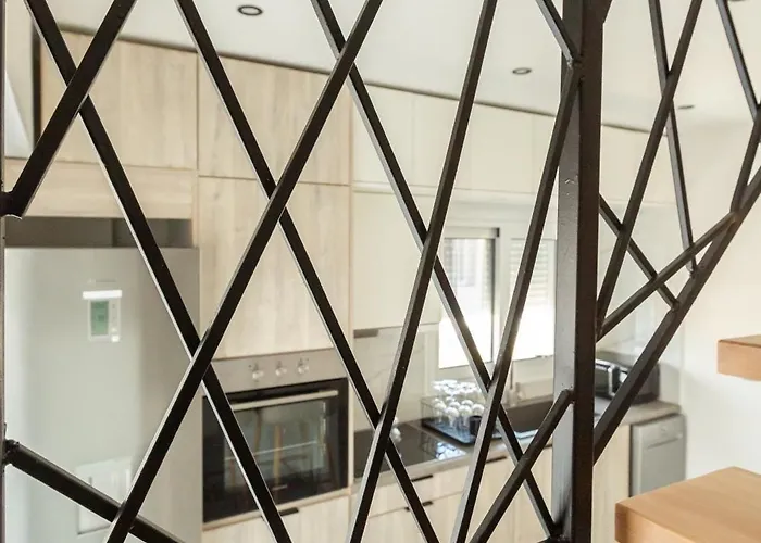 Bequest Corinthian Luxury Corinthe