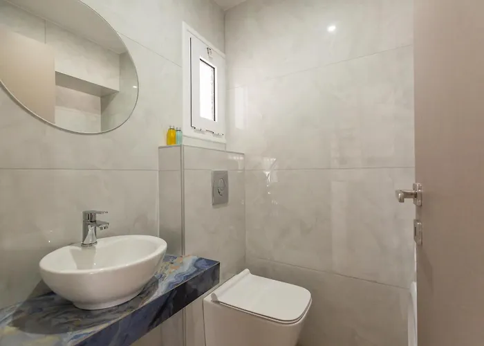 Bequest Corinthian Luxury Corinthe