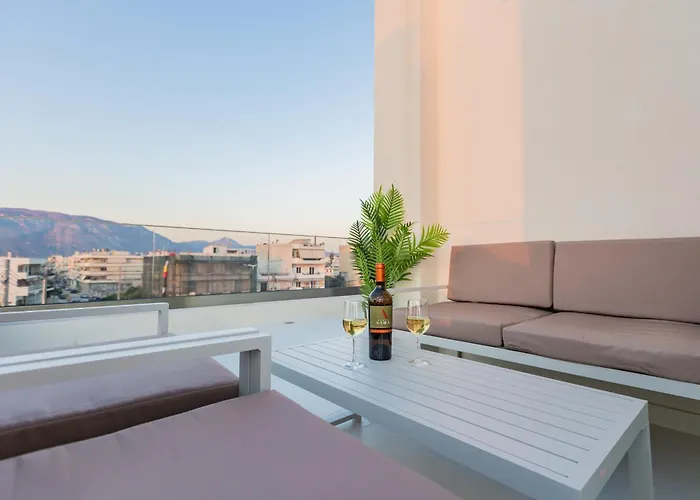 Bequest Corinthian Luxury Appartement