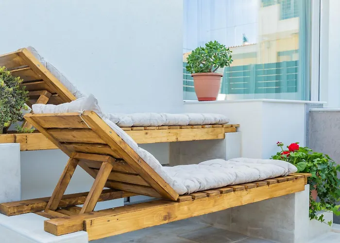 Bequest Corinthian Luxury Corinthe