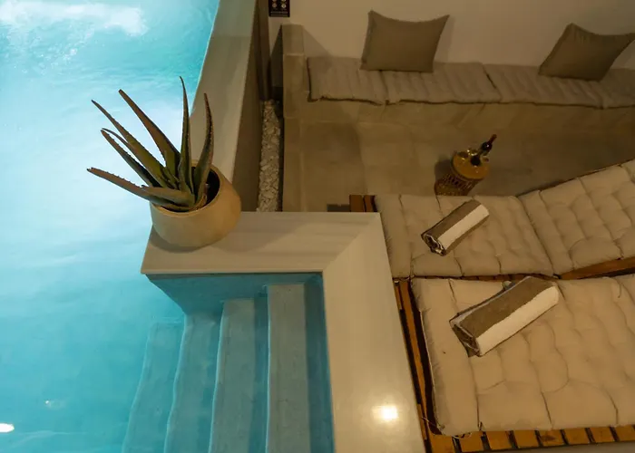 Bequest Corinthian Luxury