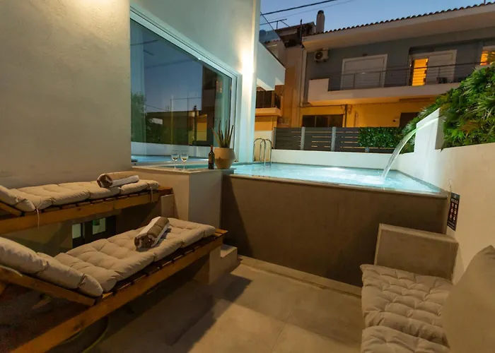 Bequest Corinthian Luxury Appartement *